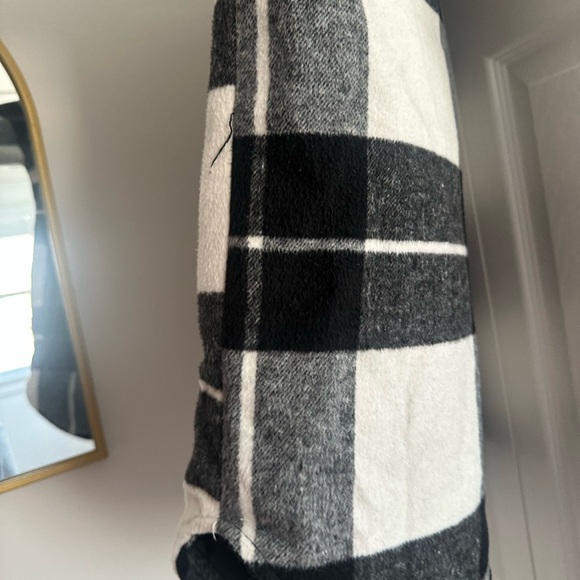 Thread & supply shacket - Picture 5 of 6